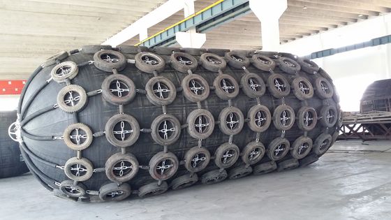 กระเป๋าอากาศยางเรือขนาด 1.5m x 15m ที่สามารถปรับแต่งได้ สําหรับการเปิดและการ dock เรือ